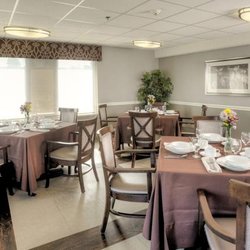 Azria Health Midtown - Dining Room