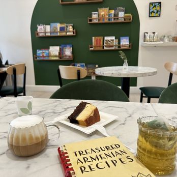 LeVant Dessert - Inside seating - Desserts Near Me - Menlo Park, California