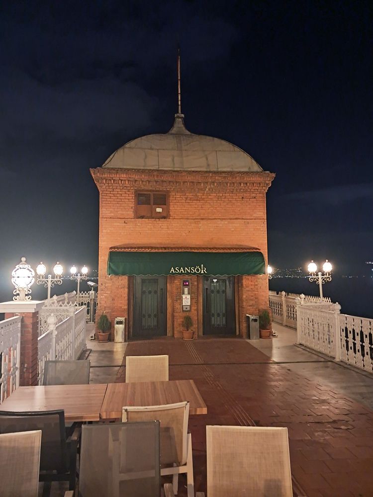 Asansör Restoran