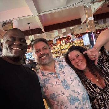Hang Loose Lounge - MOZE, Rod, Sarah - Sports Bars Near Me - Kahului, Hawaii Hang Loose Lounge - MOZE, Rod, Sarah - Sports Bars Near Me - Kahului, Hawaii