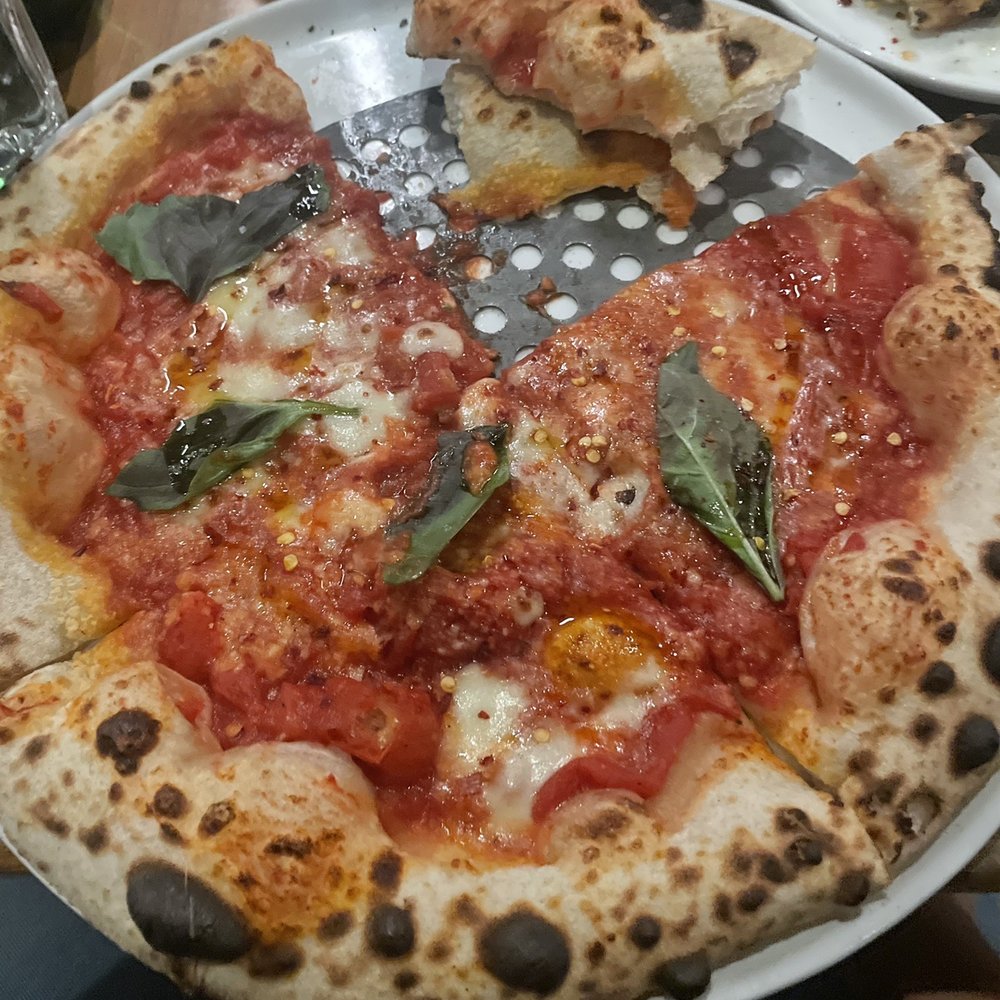 Si Cara - Margarita, white bean dip on the top left, and the garlic bread on the top right - Pizza Near Me - Cambridge, Massachusetts Si Cara - Margarita, white bean dip on the top left, and the garlic bread on the top right - Pizza Near Me - Cambridge, Massachusetts
