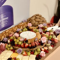 Blow Me Candle Co. - Charcuterie set up
