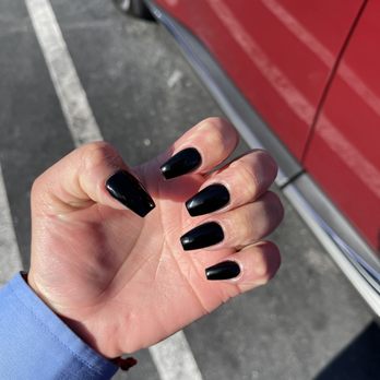 Elegant Nails and Spa - Shiny and in great shape. - Nail Salons Near Me - Torrance, California