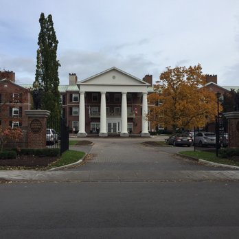 Queen's Landing - Hotels Near Me - Niagara-on-the-Lake, Ontario