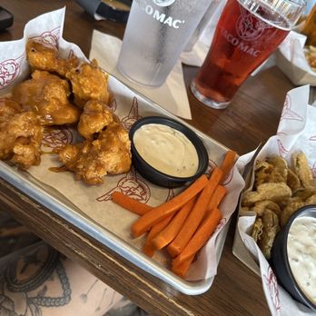 Taco Mac - Boneless Wings and Fried Pickles - American Near Me - Alpharetta, Georgia