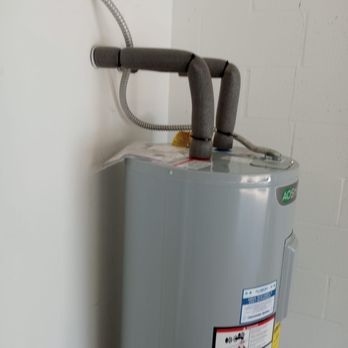 Plumbing Therapist - New insulation and main pipes for this new Water heater - Plumbing Near Me - Tampa, Florida Plumbing Therapist - New insulation and main pipes for this new Water heater - Plumbing Near Me - Tampa, Florida