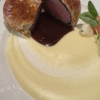 Gordon Ramsay Hell's Kitchen - Beef Wellington - Steakhouses Near Me - Stateline, Nevada