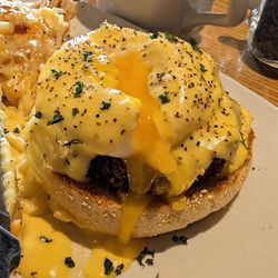 Cafe on Main - Crabcake Benny... Amazing