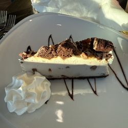 Henry’s Harbour Georgian Bay - Turtles Cheesecake