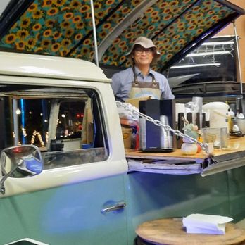 Youngbum The Magical Boba Bus - Serving drinks inside a vintage Volkswagon microbus - Bubble Tea Near Me - Apopka, Florida Youngbum The Magical Boba Bus - Serving drinks inside a vintage Volkswagon microbus - Bubble Tea Near Me - Apopka, Florida