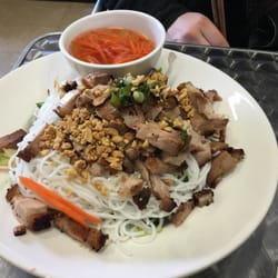 Hot Wok Fast Food Takeaway - Roast pork salad