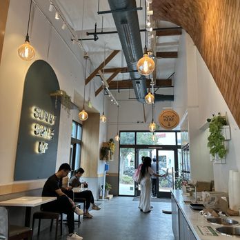 Egghead Sando Cafe - Interior - Fast Food Near Me - Santa Clara, California Egghead Sando Cafe - Interior - Fast Food Near Me - Santa Clara, California