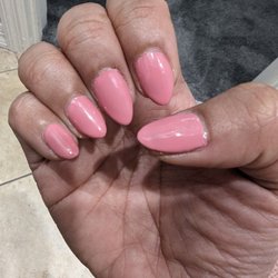 Sunshine Organic Nails Spa - Gel manicure