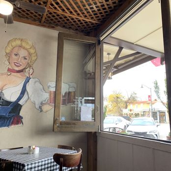 The Auslander - The open window near our table allowing our unexpected fly to make a quick exit and allowing cool air into the restaurant! - German Near Me - Fredericksburg, Texas
