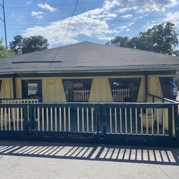 El Taco Veloz - Front of the building - Mexican Near Me - Atlanta, Georgia