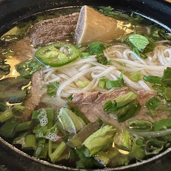 Broken Rice - Beef Rib Pho - Vietnamese Near Me - Honolulu, Hawaii
