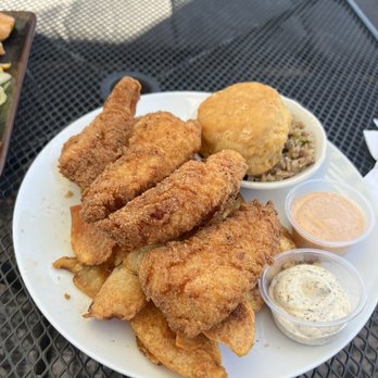 Cajun Phatty's - Catfish pieces and potato chips with a side dish of rice.dill sauce and a dipping sauce. - Cajun/Creole Near Me - Billings, Montana