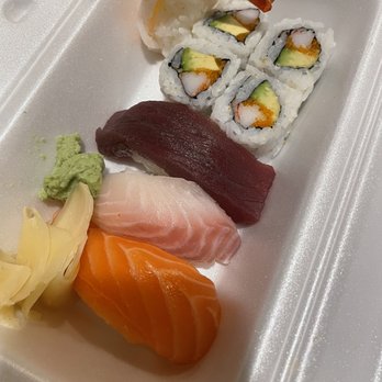 Bonsai - Sashimi and nigiri combo to go - Japanese Near Me - Upper Arlington, Ohio