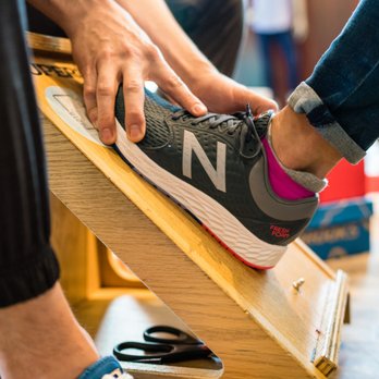 Fleet Feet Fox Valley - Sports Wear Near Me - Appleton, Wisconsin Fleet Feet Fox Valley - Sports Wear Near Me - Appleton, Wisconsin