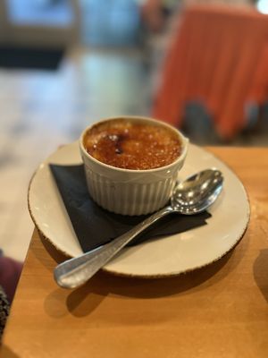 Midtown Table by null