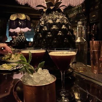 Armitage Alehouse - Espresso martinis and Moscow mule - Pubs Near Me - Chicago, Illinois Armitage Alehouse - Espresso martinis and Moscow mule - Pubs Near Me - Chicago, Illinois