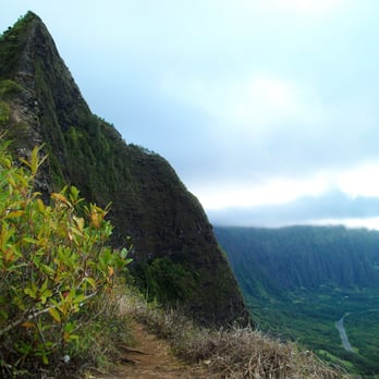 Pali Puka - Hiking Near Me - Nu'uanu Pali, Hawaii Pali Puka - Hiking Near Me - Nu'uanu Pali, Hawaii