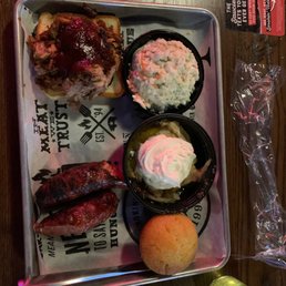 Famous Dave'S Boxed Lunches: Delicious On-the-Go Meals 2 Famous Dave'S Boxed Lunches: Delicious On-the-Go Meals