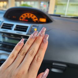 Lavish Nail Spa