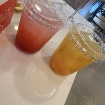 Bibimbox Korean Kitchen & Wings - Strawberry lemonade and Mango Green tea - Korean Near Me - Jacksonville, Florida