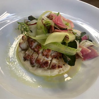 Zucca - POLIPO PORTOGHESE ALLA GRIGLIA CON INSALATA DI BORLOTTI E PUREE DI SEDANO RAPA - Italian Near Me - Coral Gables, Florida Zucca - POLIPO PORTOGHESE ALLA GRIGLIA CON INSALATA DI BORLOTTI E PUREE DI SEDANO RAPA - Italian Near Me - Coral Gables, Florida