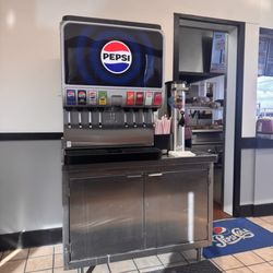 Phil's Charbroiled Burgers - Soda fountain in the dining area