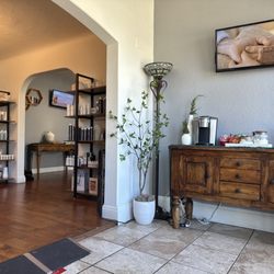 Couture Salon & Spa - L