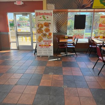 El Rancheros Mexican Food - Dining room - Breakfast & Brunch Near Me - Patterson, California El Rancheros Mexican Food - Dining room - Breakfast & Brunch Near Me - Patterson, California