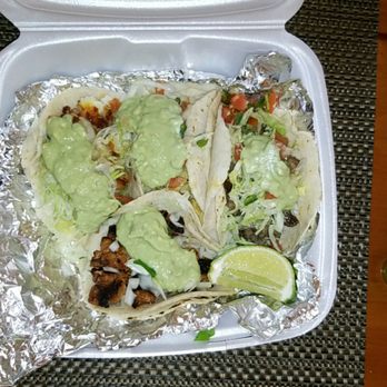 Jalapeño Restaurant - 1 pork, 1 beef, 1 chicken and 1 shrimp taco with lettuce, Pico de Gallo and guacamole - Mexican Near Me Jalapeño Restaurant - 1 pork, 1 beef, 1 chicken and 1 shrimp taco with lettuce, Pico de Gallo and guacamole - Mexican Near Me