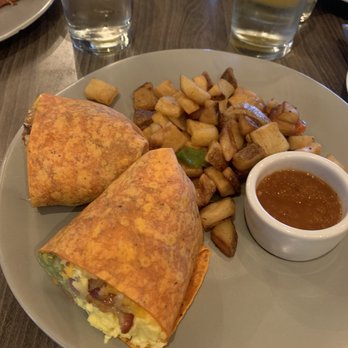 VERSA - Breakfast burrito - New American Near Me - New York, New York