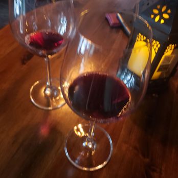 Ardoa Wine Bar - Allllllll the vibes - Wine Bars Near Me - Mount Pleasant, South Carolina