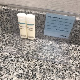 All that was on counter when arrived...Really NO soap! All that was on counter when arrived...Really NO soap!