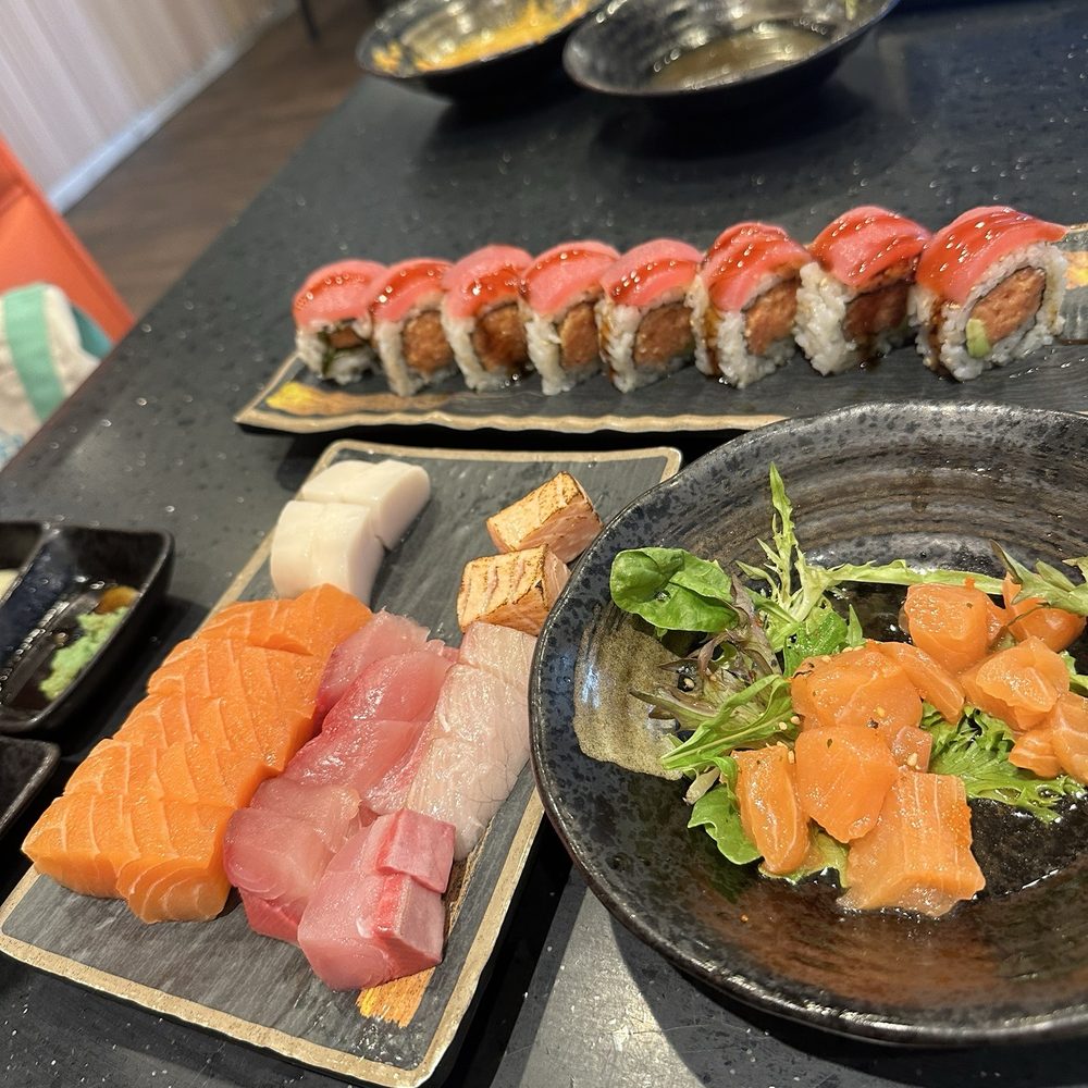 Sushi%AYCE/All You Can Eat - C9 Ichi Roll/ Raw Fish, Sashimi, S5 Sashimi Salad/ Raw Fish - Sushi Bars Near Me - Seattle, Washington Sushi%AYCE/All You Can Eat - C9 Ichi Roll/ Raw Fish, Sashimi, S5 Sashimi Salad/ Raw Fish - Sushi Bars Near Me - Seattle, Washington