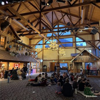 Great Wolf Lodge - Playing bingo! - Hotels Near Me - Niagara Falls, Ontario Great Wolf Lodge - Playing bingo! - Hotels Near Me - Niagara Falls, Ontario