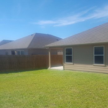 Landscaping...by Rigo - Lawn Services Near Me - Manor, Texas Landscaping...by Rigo - Lawn Services Near Me - Manor, Texas
