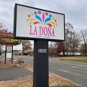 La Doña Cocina Mexicana - The welcoming sign of the restaurant! - Mexican Near Me - Richmond, Virginia
