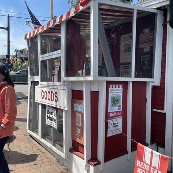 Red's Eats - Seafood Near Me - Wiscasset, Maine Red's Eats - Seafood Near Me - Wiscasset, Maine