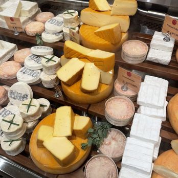 Wegmans - Cheese station - Grocery Near Me - New York, New York Wegmans - Cheese station - Grocery Near Me - New York, New York