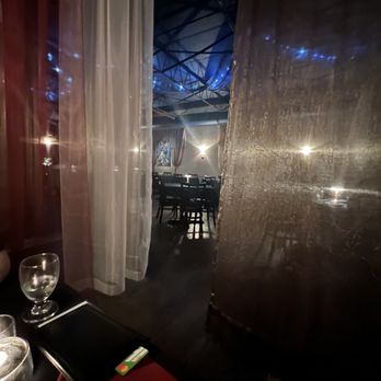Penumbra - chic, romantic atmosphere. - Wine Bars Near Me - Chicago, Illinois