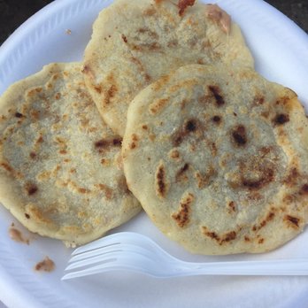 Cielito Salvadoreño - Pupusas de Revueltas! - Food Trucks Near Me - Milwaukee, Wisconsin