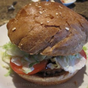 BJ's Restaurant & Brewhouse - wtf is this? did someone drop, step on, handled NOT with care my bun and sprinkle a few sesame seeds on top.. i am not satisfied - Pizza Near Me - Salinas, California