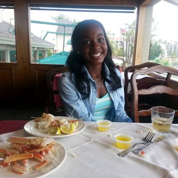 Reef on the Water - My daughter grew up going to The Reef. She loves to visit Augie at least one a month. - Seafood Near Me - Long Beach, California