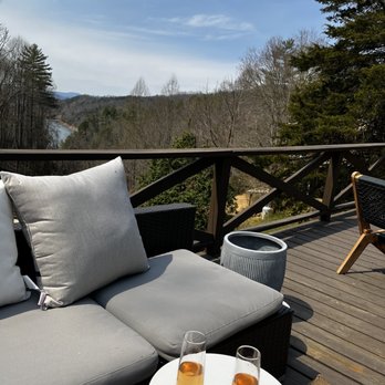 Lakeview at Fontana - Vacation Rentals Near Me - Bryson City, North Carolina