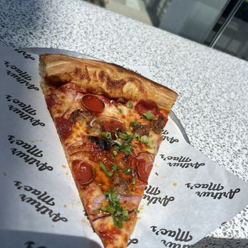 Arthur Mac's Little Snack - Who's The Boss 14" - Pizza Near Me - Emeryville, California