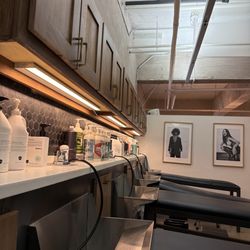 HAUS Salon - Wash bays